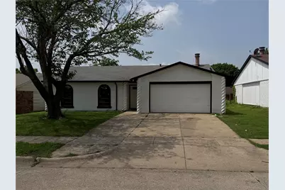 10126 China Tree Drive, Dallas, TX 75249 - Photo 2