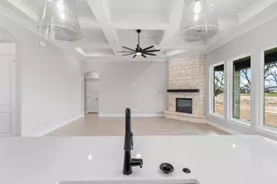 2172 Middlewood Cir, Granbury, TX 76049 - Photo 12