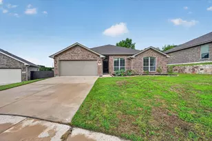 7920 Wilson Cliff Ct, White Settlement, TX 76108 - Photo 2