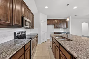 7920 Wilson Cliff Ct, White Settlement, TX 76108 - Photo 10
