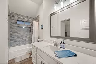 2605 Briargrove Dr, Hurst, TX 76054 - Photo 20