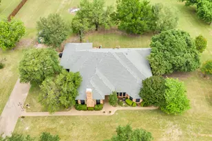750 Allen Ln, Midlothian, TX 76065 - Photo 2