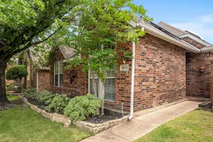 8620 Forest Glen Dr, Irving, TX 75063 - Photo 2