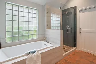 8620 Forest Glen Dr, Irving, TX 75063 - Photo 12