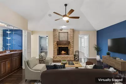 801 Country Club Place, Grand Prairie, TX 75052 - Photo 6