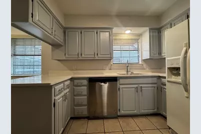1118 Kathy Lane, Lewisville, TX 75067 - Photo 6