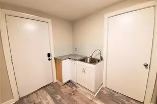 2223 N Locust St, Denton, TX 76209 - Photo 14