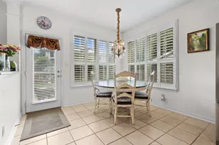 2307 Bear Run Rd, Arlington, TX 76001 - Photo 12