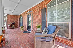 2307 Bear Run Rd, Arlington, TX 76001 - Photo 4