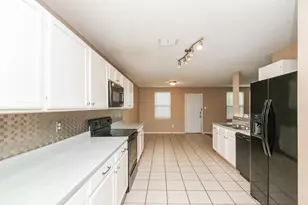 1301 Anna Lea Ln, Burleson, TX 76028 - Photo 6