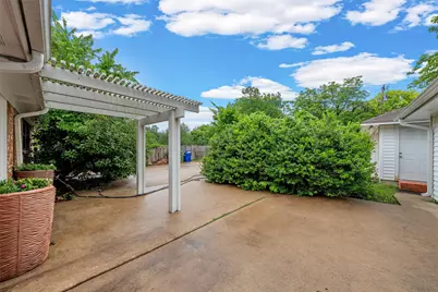 3301 Loma Vista Drive, Waco, TX 76708 - Photo 18