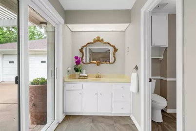 3301 Loma Vista Drive, Waco, TX 76708 - Photo 12
