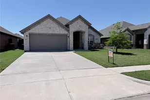 1001 Hardaway Dr, Greenville, TX 75402 - Photo 1