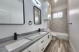 2121 S Edgewood Terrace, Fort Worth, TX 76105 - Photo 12