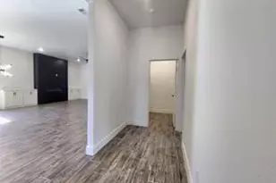 2121 S Edgewood Terrace, Fort Worth, TX 76105 - Photo 8