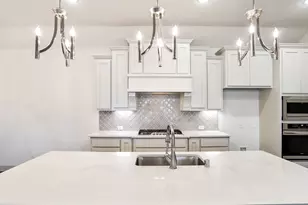 12893 Yale Ct, Frisco, TX 75035 - Photo 10