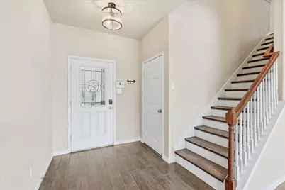 207 Moonlight Drive, Euless, TX 76039 - Photo 4