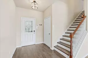 207 Moonlight Dr, Euless, TX 76039 - Photo 4