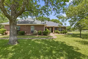 219 Friends Rd, Denison, TX 75021 - Photo 2