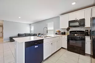 2712 Starwater Dr, Fort Worth, TX 76179 - Photo 2