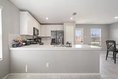 2712 Starwater Drive, Fort Worth, TX 76179 - Photo 10