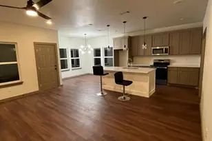 1401 Marshall St, Greenville, TX 75401 - Photo 4