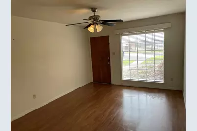 409 Royal Street #Apt 5, Athens, TX 75751 - Photo 4