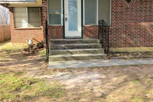 709 Jannie St, Denton, TX 76209 - Photo 2