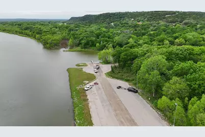 7401 S Aberdeen Drive, Cleburne, TX 76033 - Photo 10