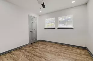 3250 St Croix Dr, Dallas, TX 75229 - Photo 16