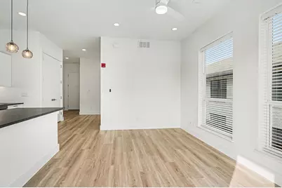 2217 N Fitzhugh Avenue #203, Dallas, TX 75204 - Photo 14