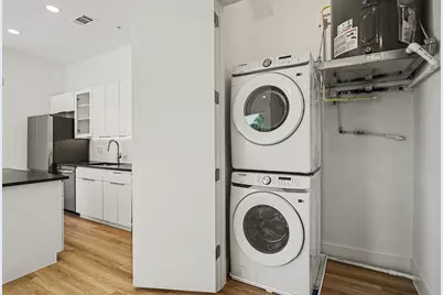 2217 N Fitzhugh Avenue #203, Dallas, TX 75204 - Photo 22