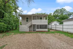821 Bond St, Fort Worth, TX 76114 - Photo 2