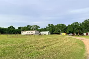198 Railroad Dr, Mabank, TX 75156 - Photo 1