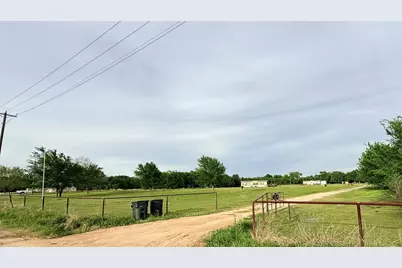 198 Railroad Drive, Mabank, TX 75156 - Photo 6