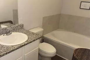 5545 Topwater Trl, Fort Worth, TX 76119 - Photo 6