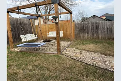 2032 Cap Rock Lane, Grand Prairie, TX 75052 - Photo 20