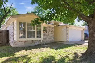 10225 Maverick Dr, Fort Worth, TX 76108 - Photo 2