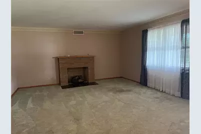 211 S Crockett, Henrietta, TX 76365 - Photo 22