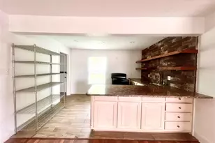 1919 E Ledbetter Dr, Dallas, TX 75216 - Photo 8