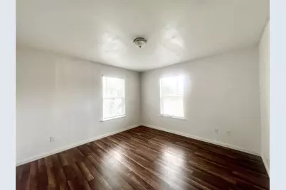 1919 E Ledbetter Drive, Dallas, TX 75216 - Photo 18