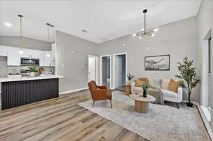 538 Pemberton Hill Rd, Dallas, TX 75217 - Photo 2