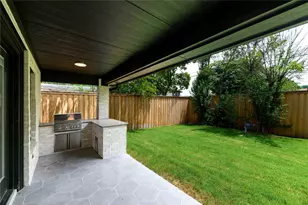 4726 Hopkins Ave, Dallas, TX 75209 - Photo 38