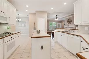 2628 Britany Cir, Bedford, TX 76022 - Photo 10