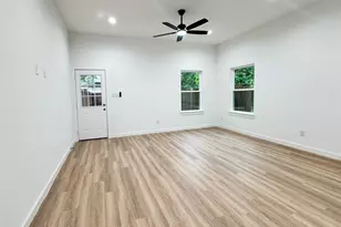 2910 Bourland St, Greenville, TX 75401 - Photo 14