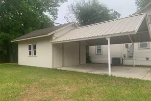 1210 N Frances St, Terrell, TX 75160 - Photo 2