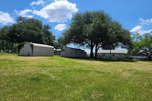 117 Moore Dr, Palestine, TX 75801 - Photo 8