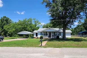 117 Moore Dr, Palestine, TX 75801 - Photo 2