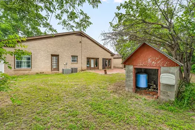 941 S Texas Street, De Leon, TX 76444 - Photo 28