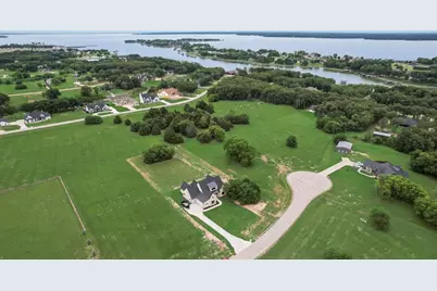 209 Waverunner Court, Corsicana, TX 75109 - Photo 2